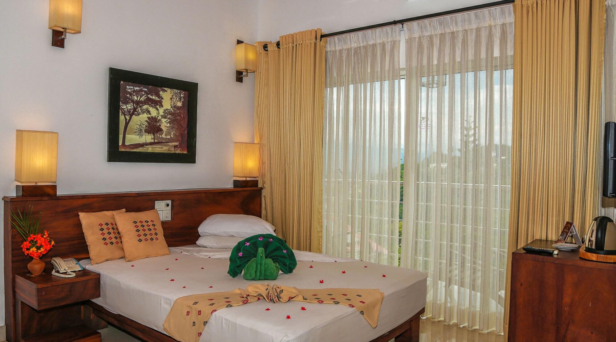 Senani Hotel Kandy Exterior photo