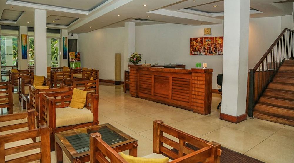 Senani Hotel Kandy Exterior photo