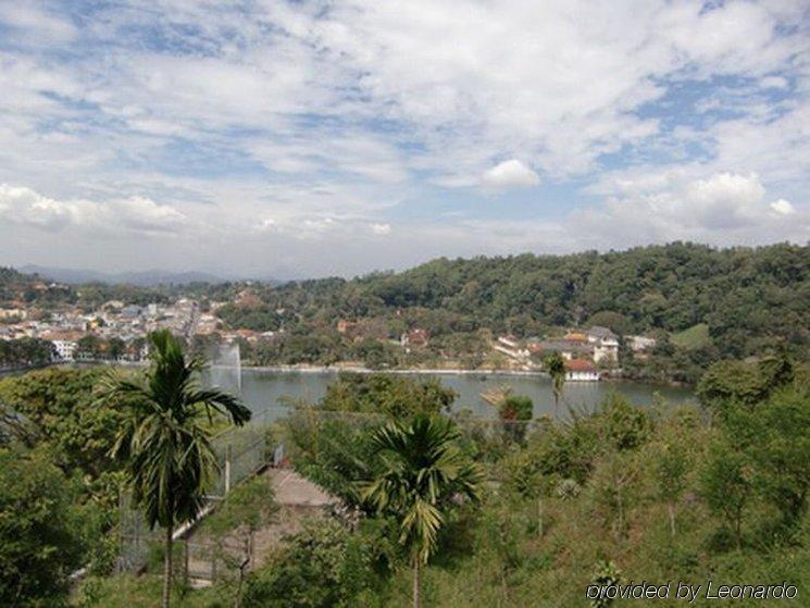 Senani Hotel Kandy Exterior photo