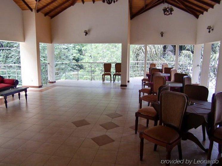 Senani Hotel Kandy Exterior photo