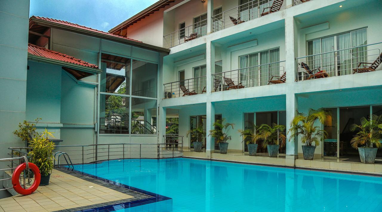 Senani Hotel Kandy Exterior photo