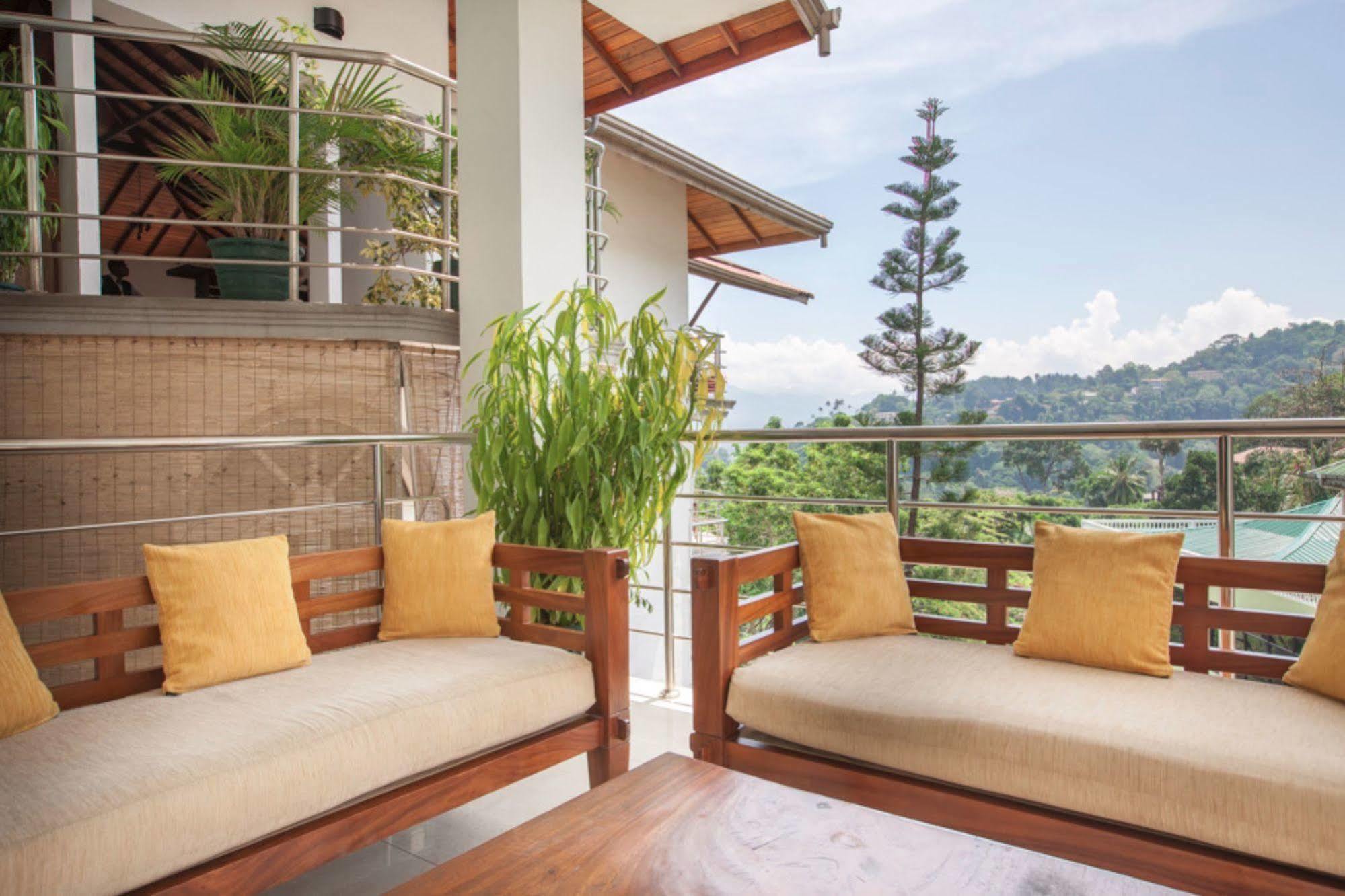 Senani Hotel Kandy Exterior photo